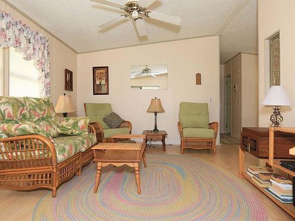 5th image of 360 Dolphin Cir