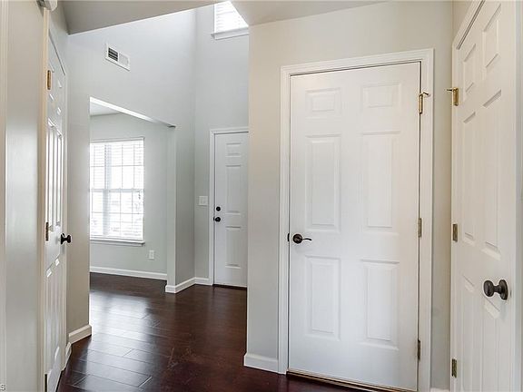 2nd image of 5903 Pine Branch Dr