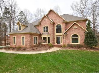 9116 Valley Brook Ct, Waxhaw, NC 28173