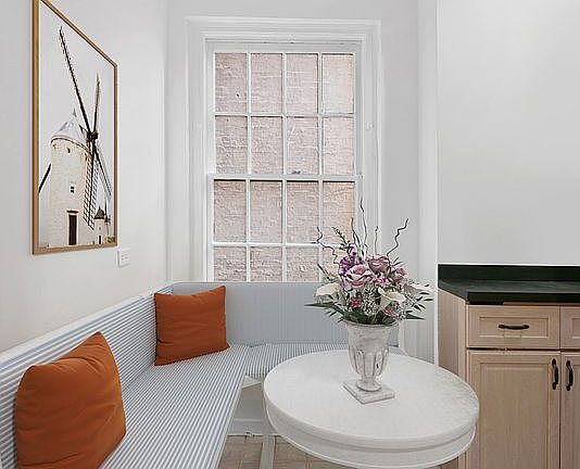 4th image of 328 W 86th St APT 3A