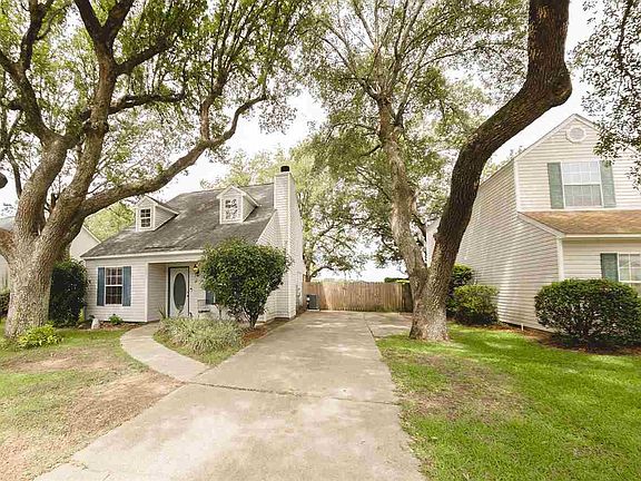 2nd image of 6201 Chablis Ln