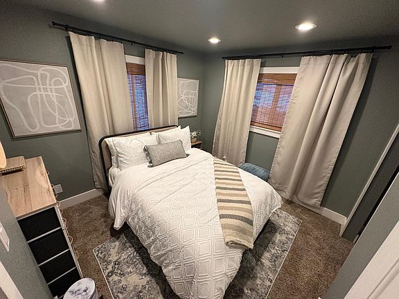 Second bedroom