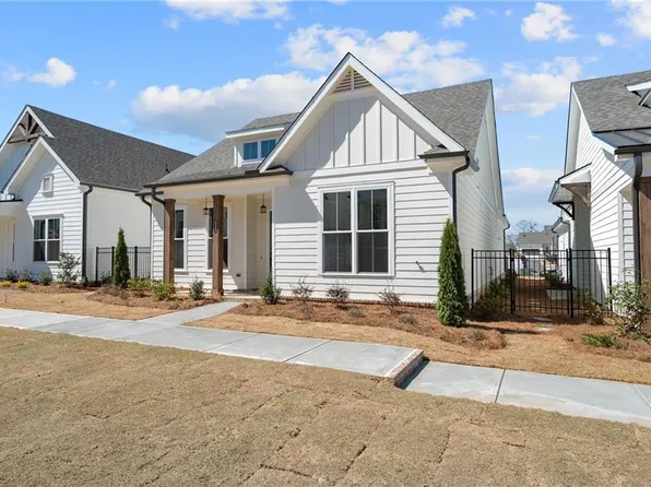563 Sawnee Village Blvd, Cumming, GA 30040