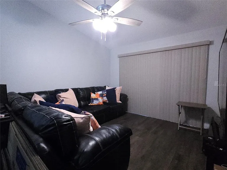 2510 King Oak Cir — Photo 5