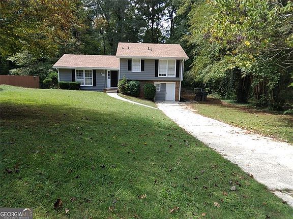3rd image of 4678 N Springs Ln NW