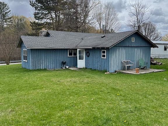 5th image of 2927 N Main St