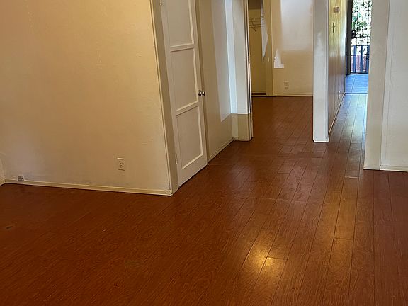 3rd image of 1315 W St #1