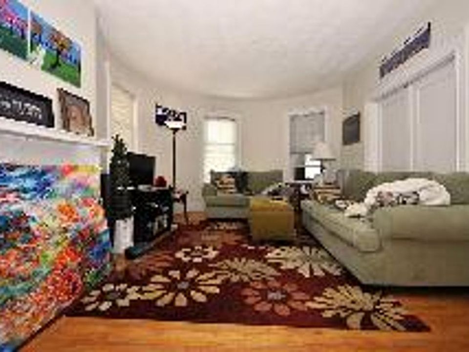 1st image of 201 Rawson Rd #3