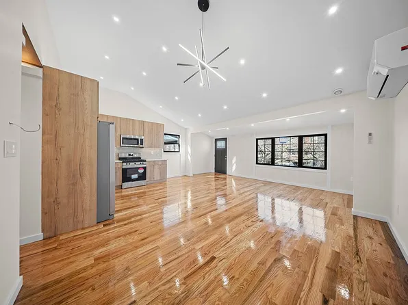 69-57 Hillmeyer Ave #2, Arverne, NY 11692