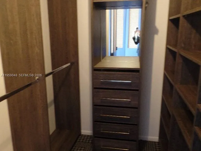 6770 Indian Creek Dr #8F — Photo 11