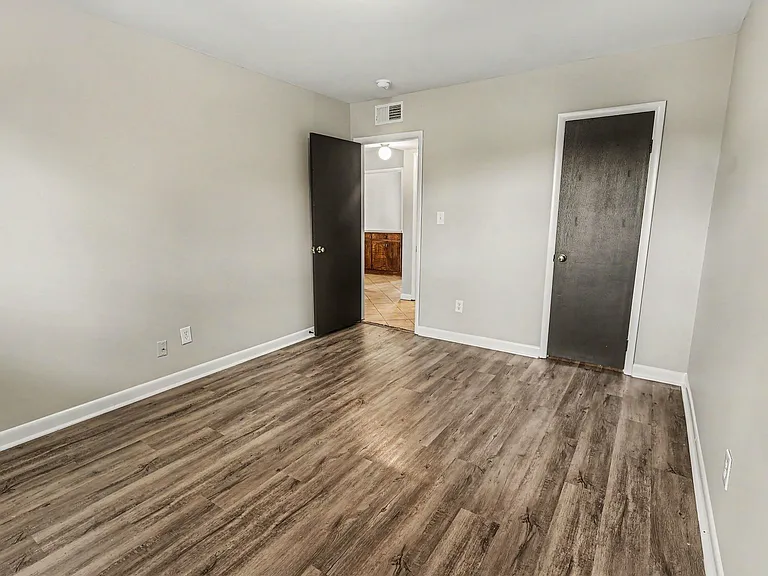 Green Valley Hoover Apartments — Photo 39