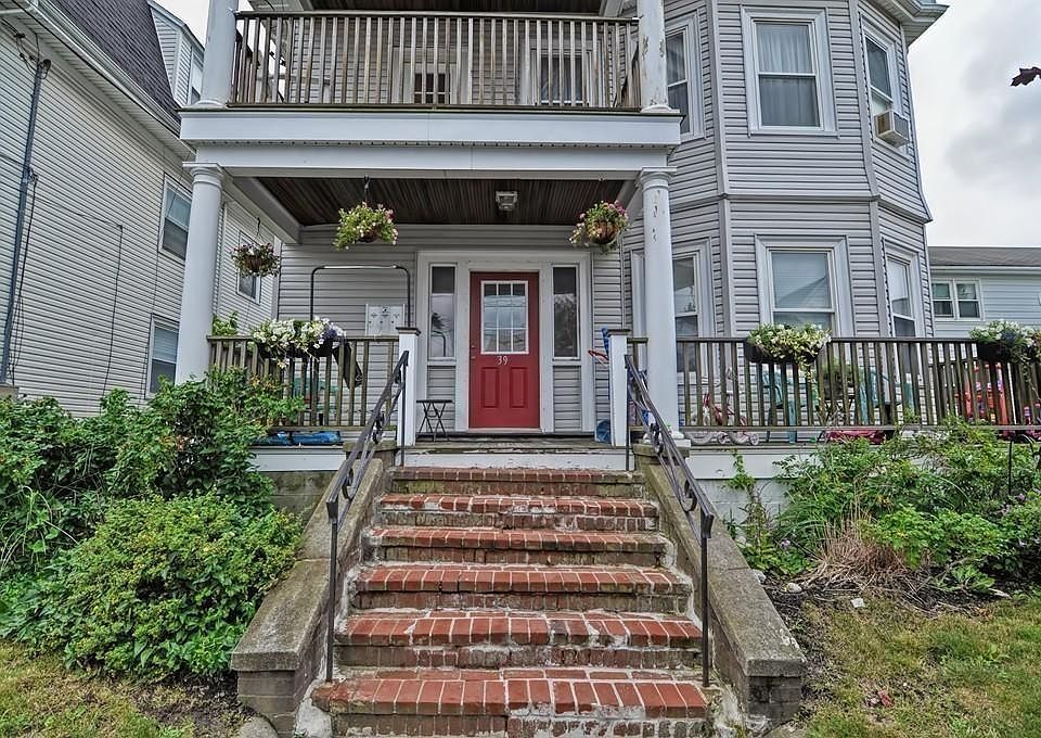 1st image of 39-41 Pearl St #3