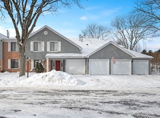 0N024 Ambleside Dr UNIT 103, Winfield, IL 60190