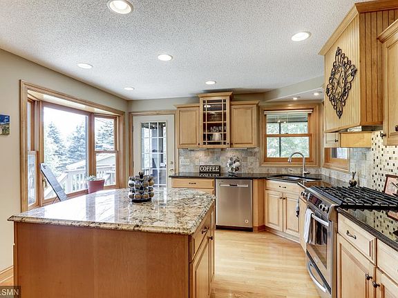 3rd image of 13758 Orchard Pl