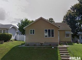 2415 Davie St, Davenport, IA 52804
