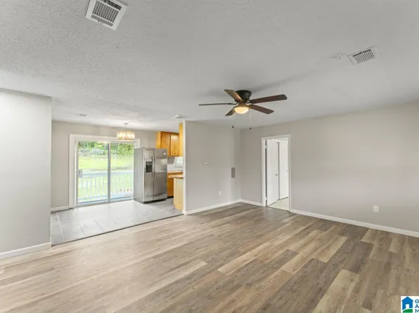 154 Maylene Ln, Maylene, AL 35114