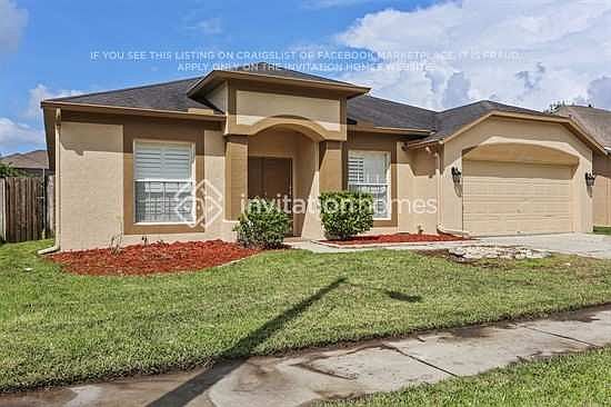 1st image of 18124 Palm Breeze Dr