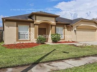 18124 Palm Breeze Dr, Tampa, FL 33647