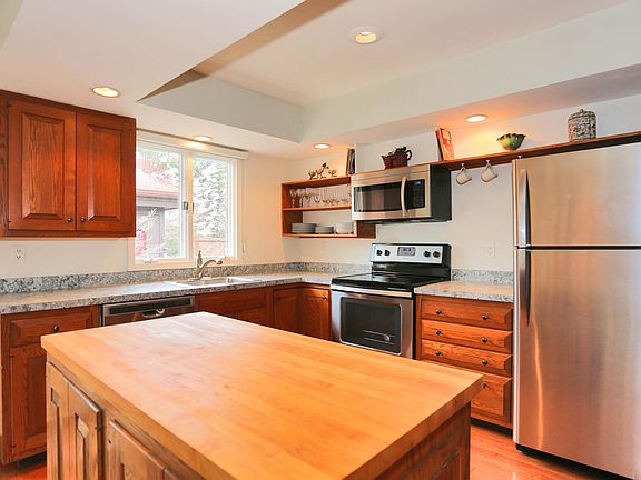 5th image of 5968 Parview Dr SE #35