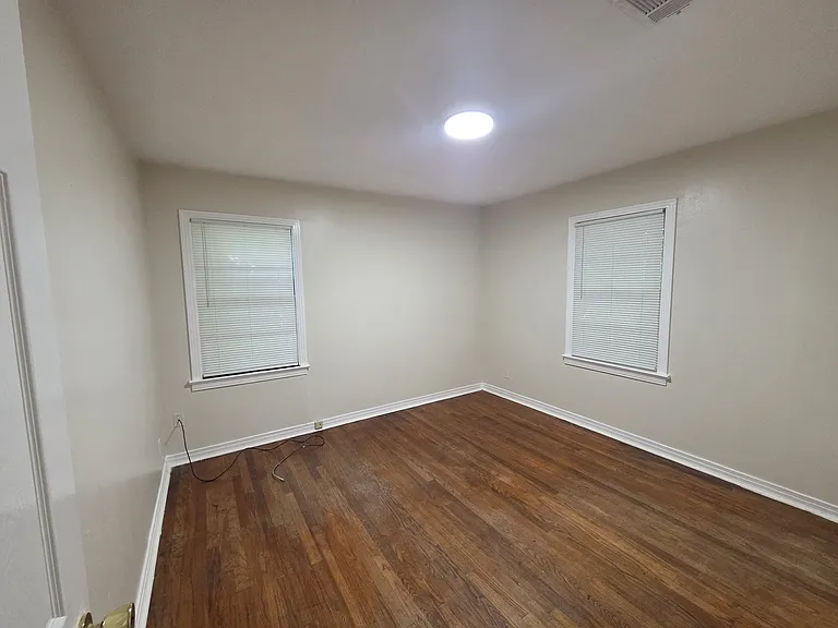 2639 Barbara St — Photo 7