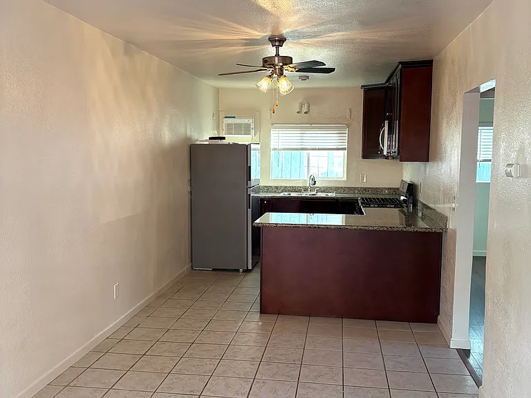 231 S 22nd St #2 — Photo 2