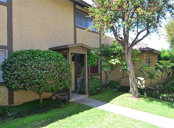 2nd image of 5420 McCulloch Ave APT B