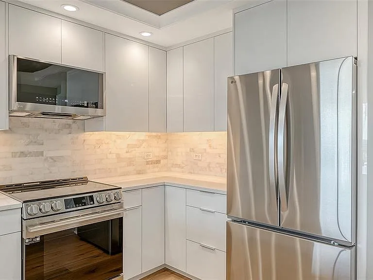 1350 Main St #1407 — Photo 16