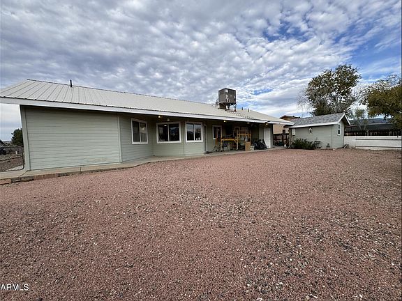 4th image of 4391 E CANYON Drive