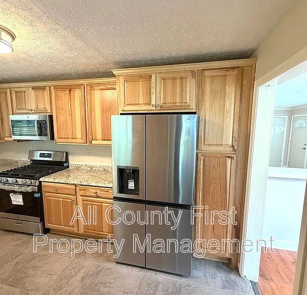2101 Holly Hill Dr — Photo 15