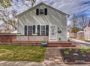 37 Beach Ave, Warwick, RI 02889