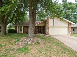 4552 S Crescent Ave, Springfield, MO 65804