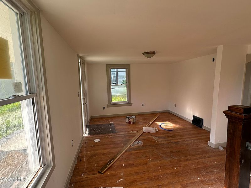 5th image of 76 1st Street