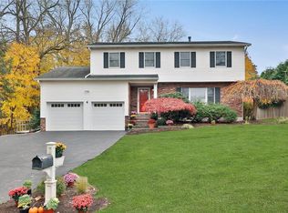 4 Kendall Dr, New City, NY 10956