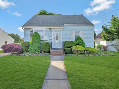 415 Kensington, Copiague, NY, 11726