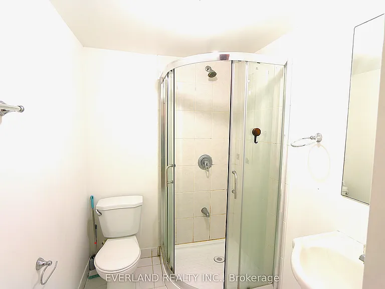47 Jimston Dr — Photo 3