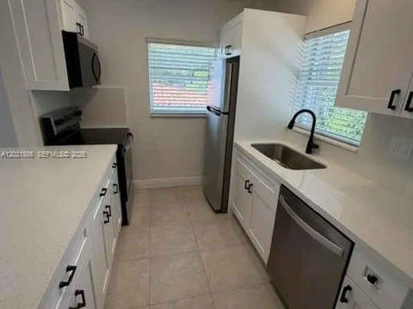 3311 S Le Jeune Rd #2, Miami, FL 33134