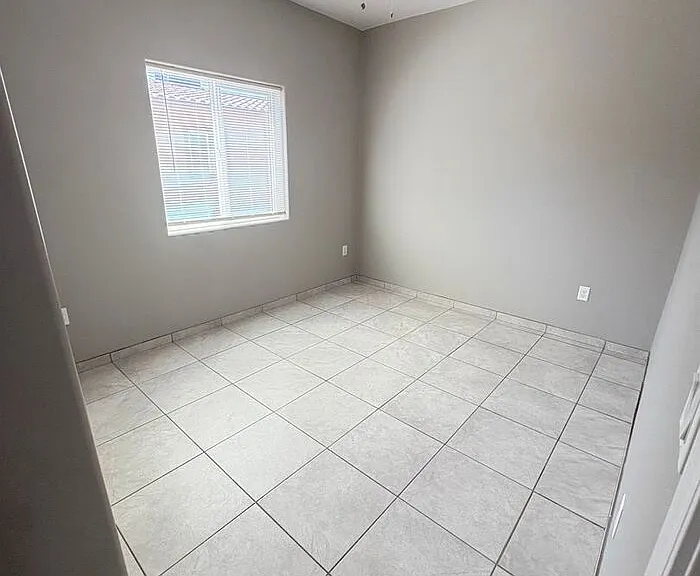 4013 E 22nd St #1 — Photo 11