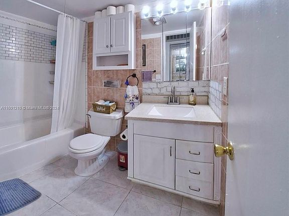 5th image of 160 NE 203rd Ter APT 22