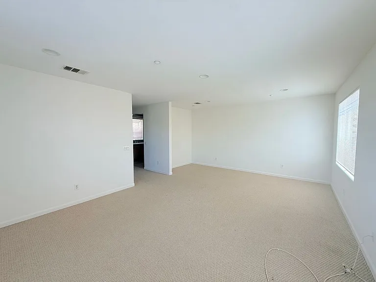 3317 Del Mar Ave — Photo 7