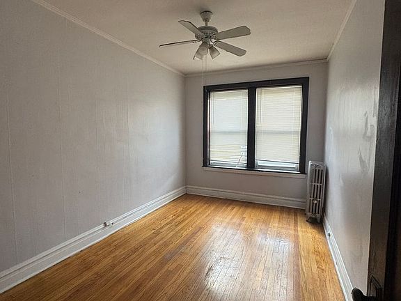 5th image of 4822 W Addison St #2S