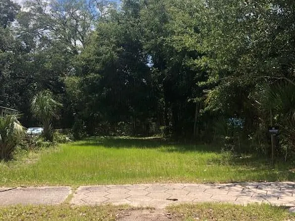 1140 Spearing St, Jacksonville, FL 32206