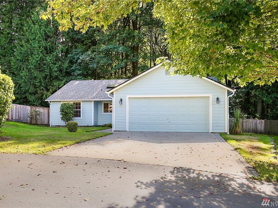 1st image of 3815 Maplecrest Ct NE