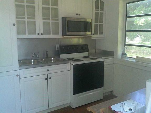 5th image of 18000 NW 2nd Pl