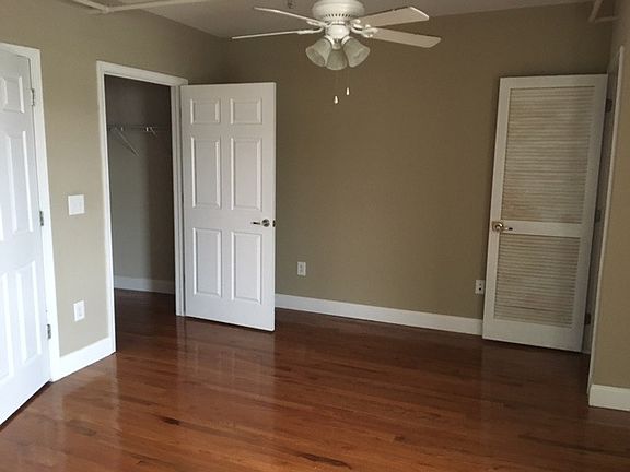 2nd image of 274 W Market St #26
