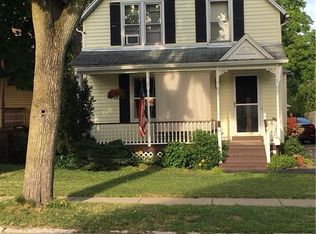 39 School St, Lancaster, NY 14086