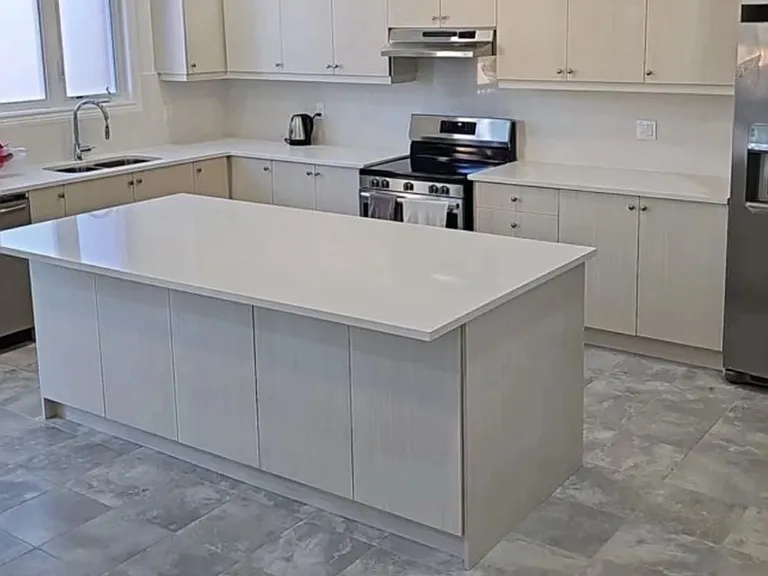 49 Bud Leggett Cres #ROOM — Photo 4
