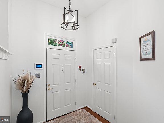 5th image of 4012 Gregg Ct