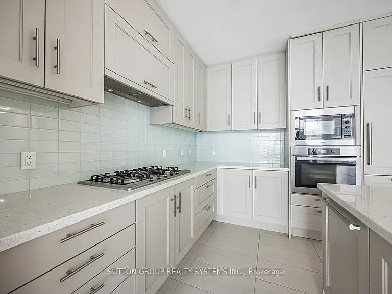 29 Queens Quay E #1008 — Photo 6