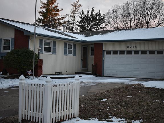 2nd image of 2715 S Hiram Ave