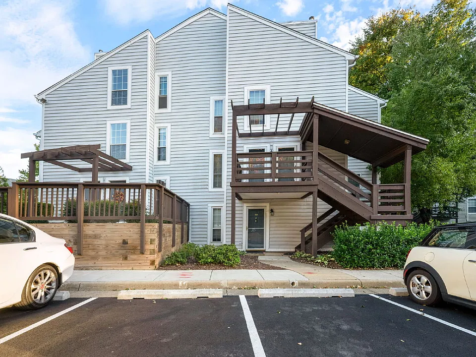 10053 Oakton Terrace Rd